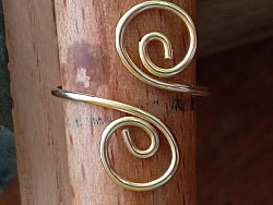 ספירלה מוזהב