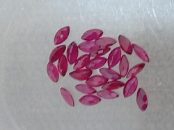 אבני חן לשיבוץ רובי מרקיזה 4/2 מ