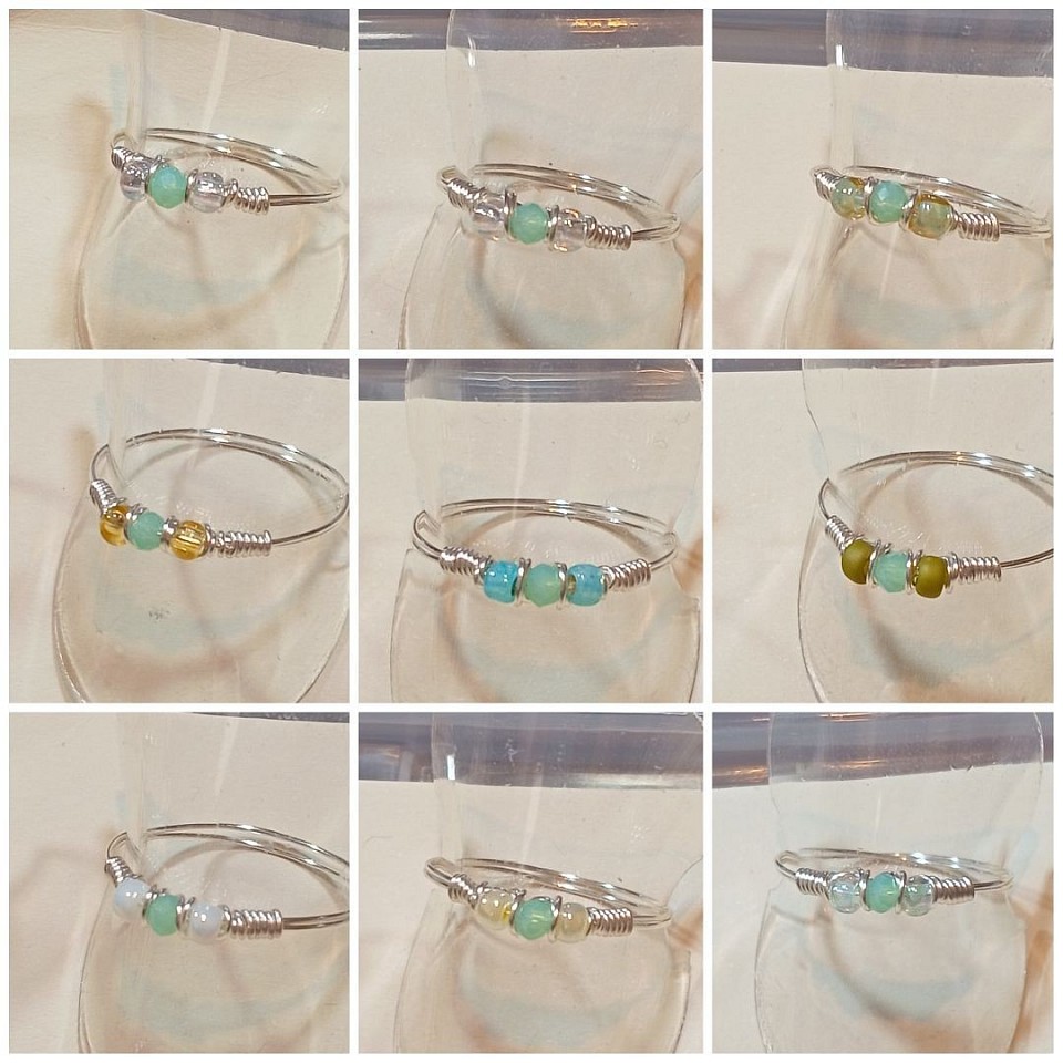 טבעות עדינות עם קריסטלים ואבני חן