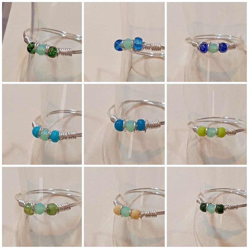 טבעות עדינות עם קריסטלים ואבני חן